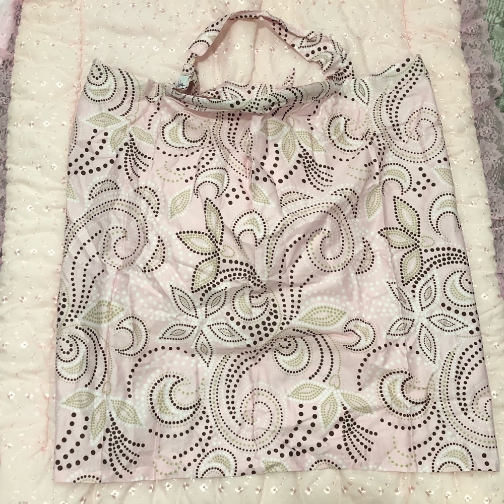 💋SOLD💋 🌻3/20$ Hooter Hiders Nursing Cover - Picture 3 of 4
